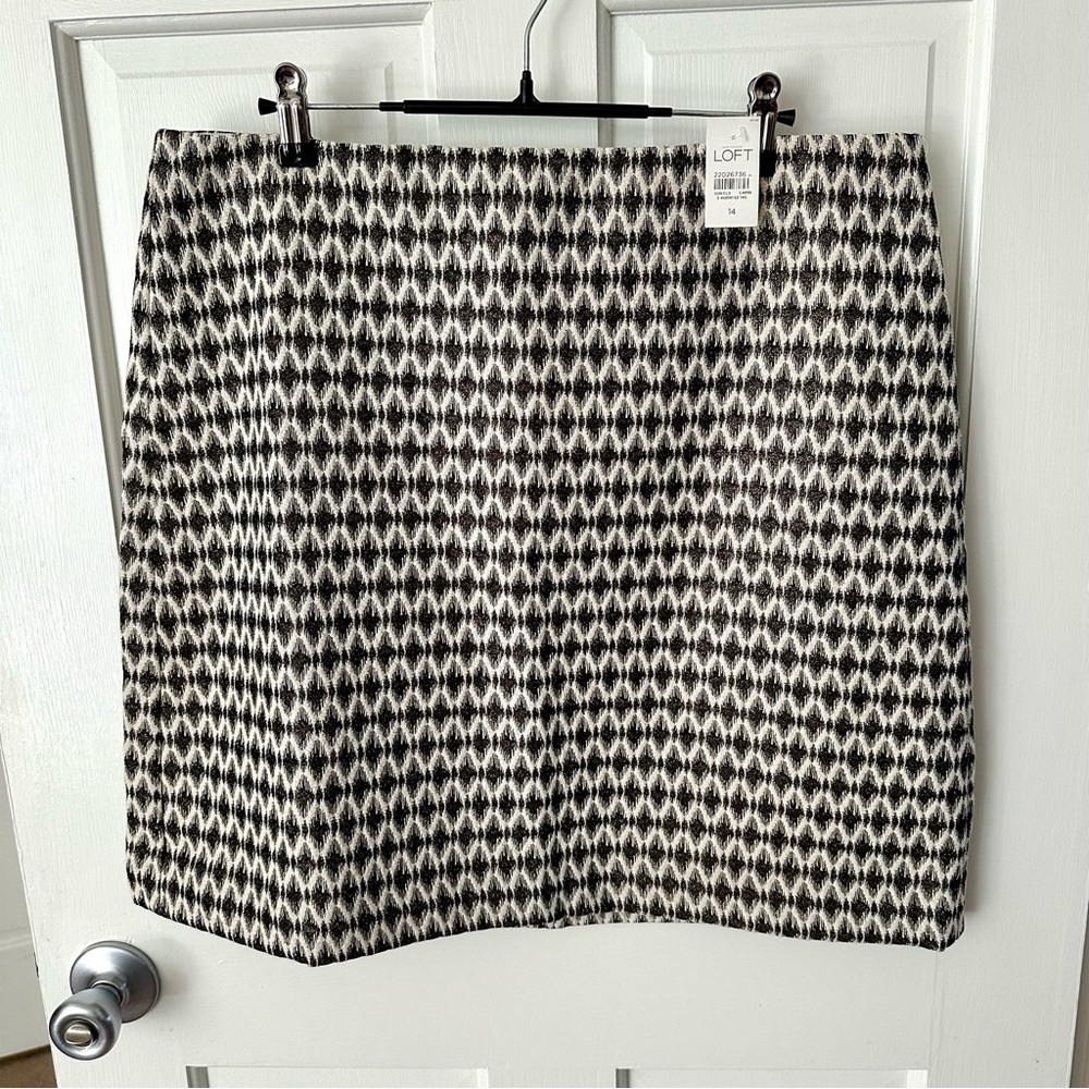 LOFT Diamond Jacquard A-Line Black Gold Mini Skirt - NWT - Picture 3 of 10